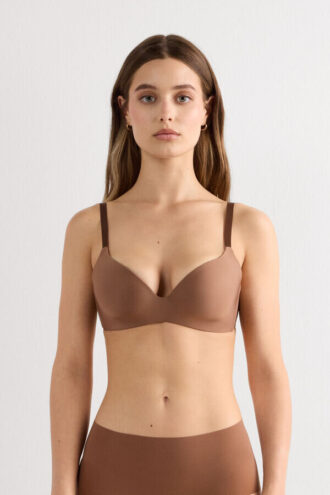Adele trådløs boost-trekant-bh i Ultralight Microfiber
