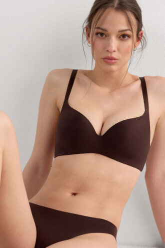 Adele trådløs boost-trekant-bh i Ultralight Microfiber