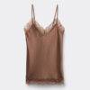 Bluse i blonder og silke Bluse i blonder og silke