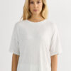 Chic og behagelig modalbluse med korte ærmer Chic og behagelig modalbluse med korte ærmer