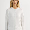 Chic og komfortabel langærmet modalbluse med knapper Chic og komfortabel langærmet modalbluse med knapper