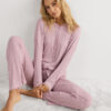 Chic og komfortabel langærmet modalbluse med knapper Chic og komfortabel langærmet modalbluse med knapper