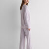 Kort pyjamas med blondekant og knapper i modal Kort pyjamas med blondekant og knapper i modal