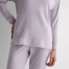 Lang pyjamas med blondekant i modal Lang pyjamas med blondekant i modal