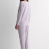 Lang pyjamas med blondekant i modal Lang pyjamas med blondekant i modal