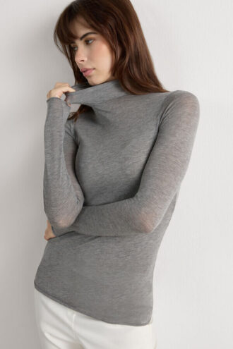Modal Cashmere Ultralet Top med høj halsudskæring