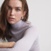 Modal Cashmere Ultralet Top med høj halsudskæring Modal Cashmere Ultralet Top med høj halsudskæring