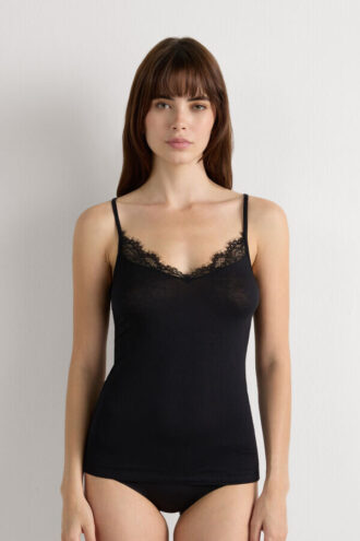 Modal ultralet cashmere-blanding med blonder