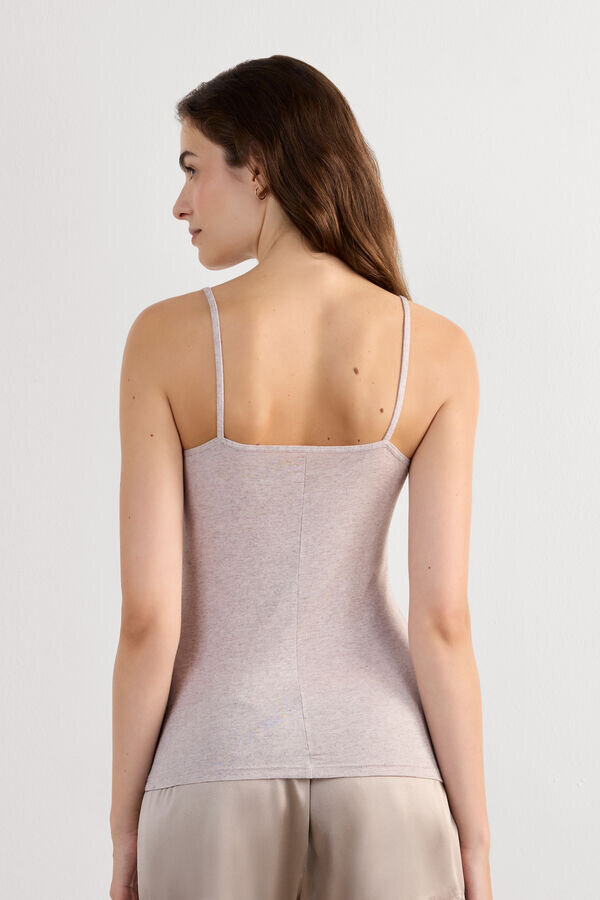 Modal ultralet cashmere-blanding med blonder Modal ultralet cashmere-blanding med blonder