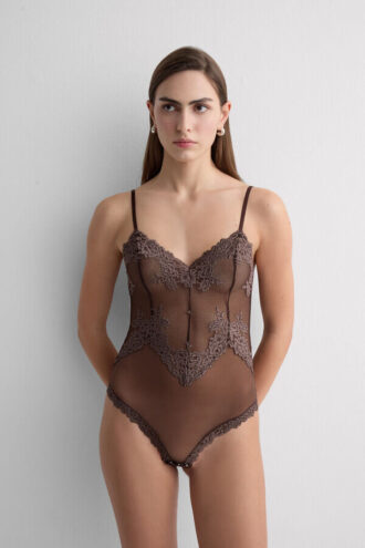 Pretty Flowers Lace Bodysuit i tyl og blonder