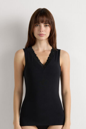 pretty flowers modal og blonder tanktop 1 1 330x495 - Pretty Flowers Modal og blonder Tanktop