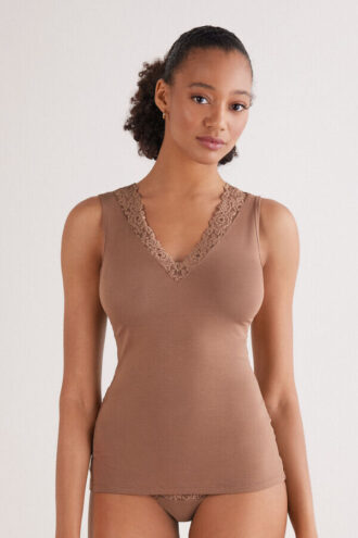 Pretty Flowers modal- og blonder-tanktop med blomster Pretty Flowers modal- og blonder-tanktop med blomster