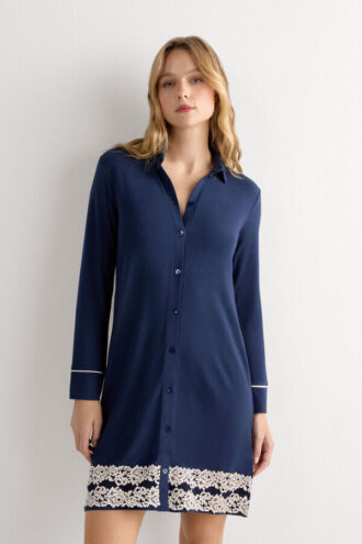 Pretty Flowers open front nightshirt