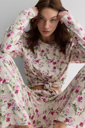 Pretty Flowers-printede pyjamas i super kvalitet bomuld i fuld længde