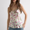 Pretty Flowers silketop med blomsterprint Pretty Flowers silketop med blomsterprint