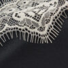 Silke-chemise med kontrastblonder Silke-chemise med kontrastblonder