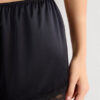 Silkeshorts med blondekant Silkeshorts med blondekant