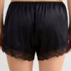 Silkeshorts med blondekant Silkeshorts med blondekant