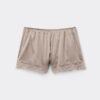 Silkeshorts med blondekant Silkeshorts med blondekant