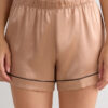 Silkeshorts med piping Silkeshorts med piping