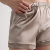 Silkeshorts med piping Silkeshorts med piping