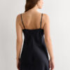 Silkeunderkjole med blondeindsats Silkeunderkjole med blondeindsats
