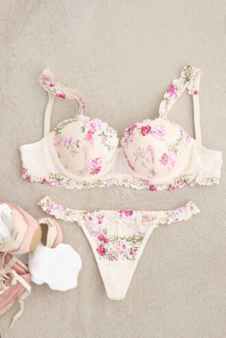 Sofia balconette-bh med Pretty Flowers-print