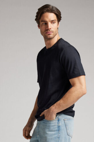 T-shirt i ekstrafin bomuld med regular fit