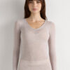V-halsbluse i ultralet modal med kashmir V-halsbluse i ultralet modal med kashmir