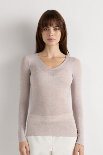V-halsbluse i ultralet modal med kashmir V-halsbluse i ultralet modal med kashmir