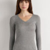 V-halsbluse i ultralet modal med kashmir V-halsbluse i ultralet modal med kashmir