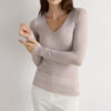 V-halsbluse i ultralet modal med kashmir V-halsbluse i ultralet modal med kashmir